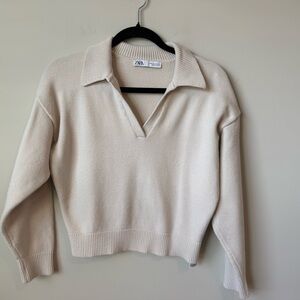 Zara Women's V-Neck Cream copped Sweater size small